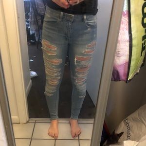 American Eagle Destroyed High Rise Jegging